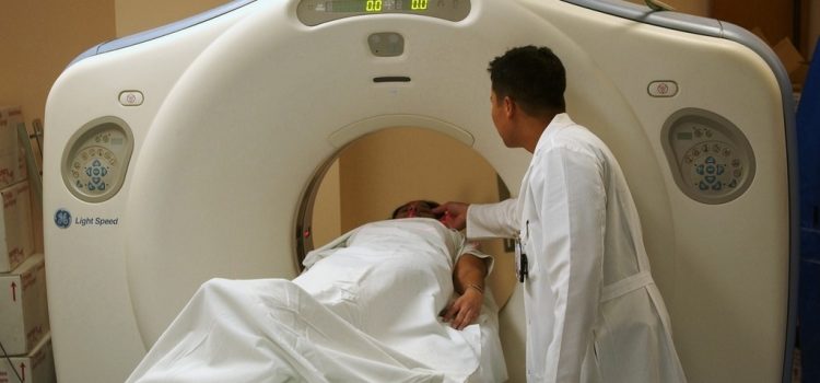 Vérből és CT-felvételekből azonosítaná az infarktuskockázatot egy magyar kutató
