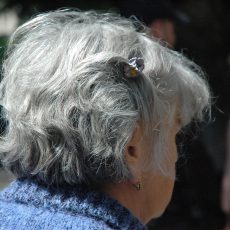 Akár 20 évvel is kitolhatja a menopauza kezdetét egy úttörő brit beavatkozás