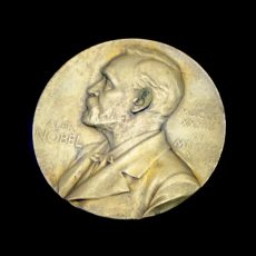 Nobel-díj – Osztrák államfő: az osztrák irodalom sikere Peter Handke elismerése